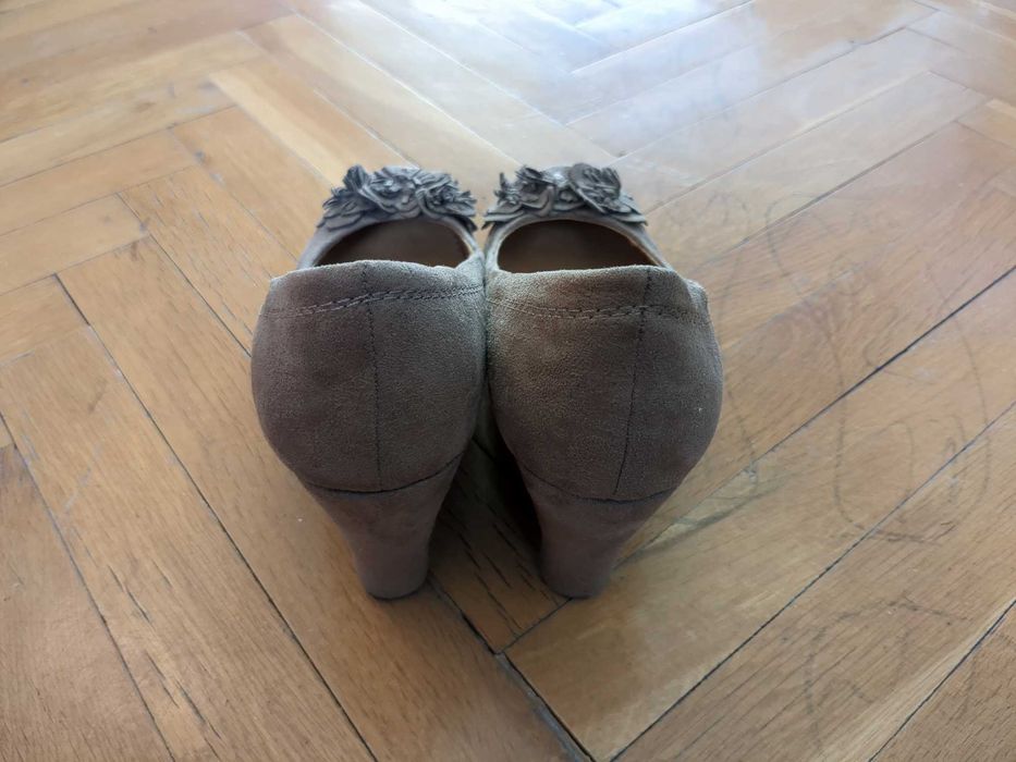 Дамски обувки много запазени