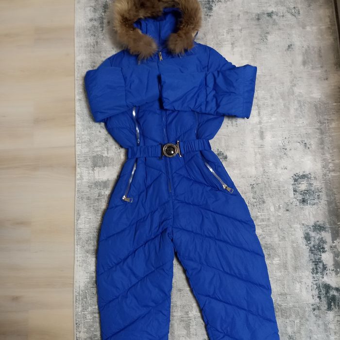 Продам женский зимний комбинезон, в отличном состоянии