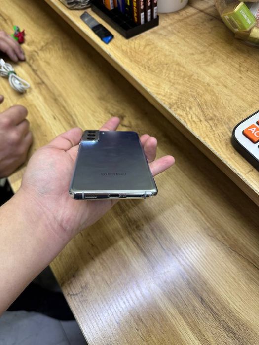 Samsung s21+ 5G hamilon