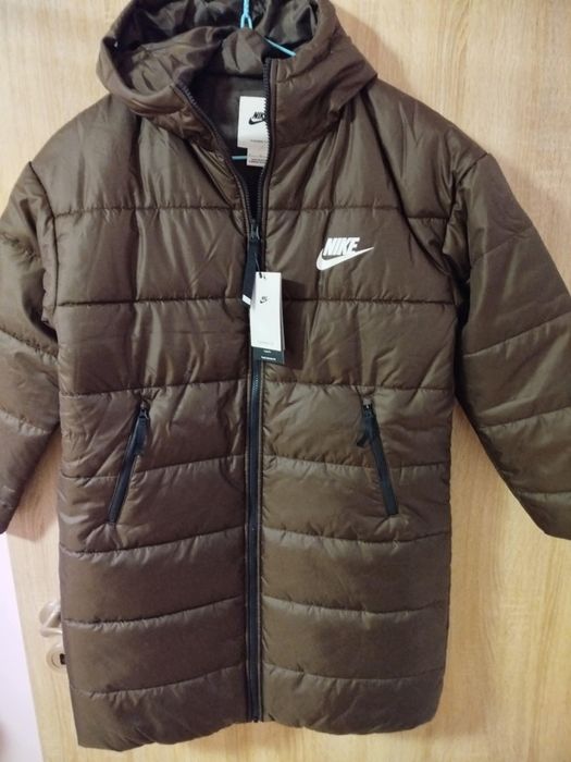 Дамско зимно яке Nike