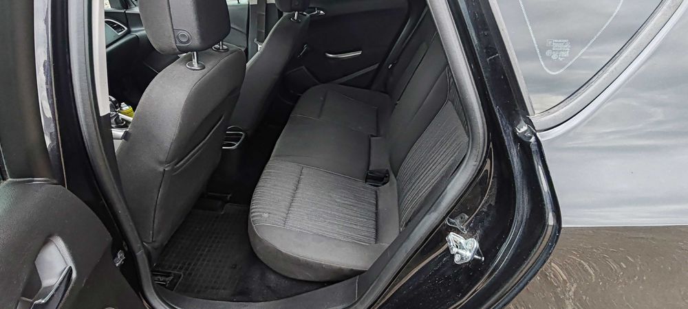 Vand opel astra j