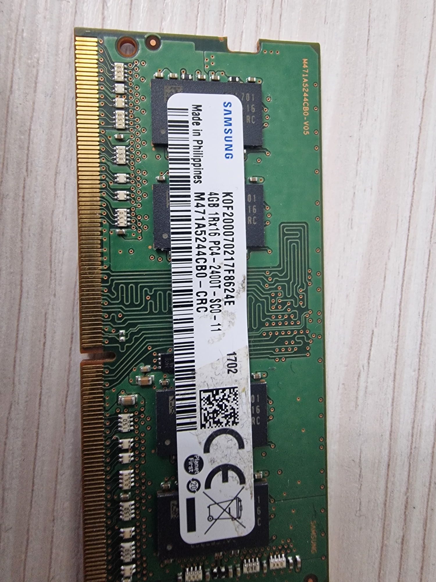 ОЗУ для ноутбук Samsung SO-DIMM DDR4 4Gb 2400MHz M471A5244CB0-CRC