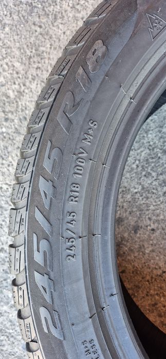 4 anvelope iarna runflat ca si noi Pirelli 245/45/18,dot 2022.Pret/buc