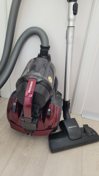 Срочно продам пылесос