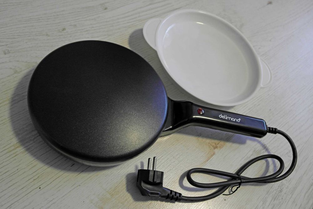 Комплект уред за палачинки и кафемашина Delimano