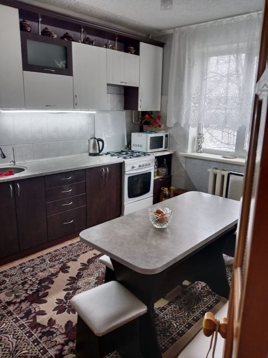 Продам 3к квартиру р-н дворца спорта Винокурова 2/3