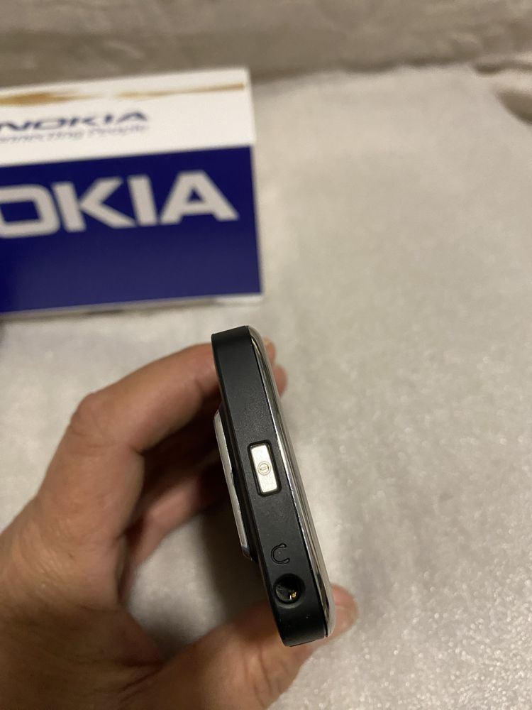 Nokia E72 ca nou