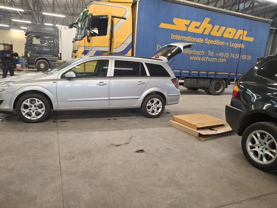 Vând Opel astra h 1.9 120cp cdti