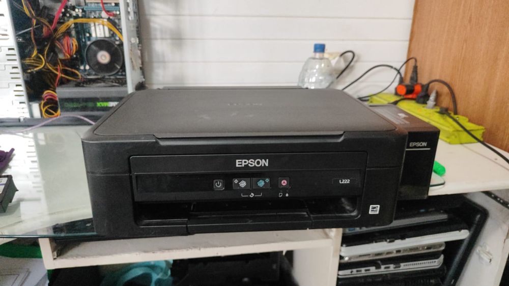 Принтер Epson, разноцветный