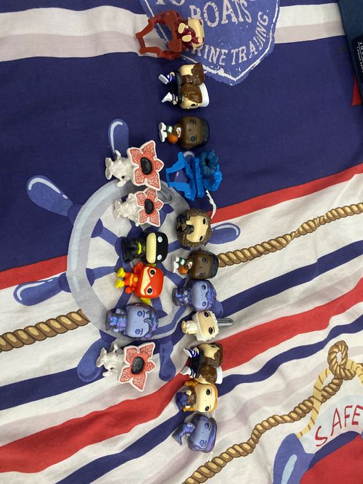 Stranger things игрушки из киндера