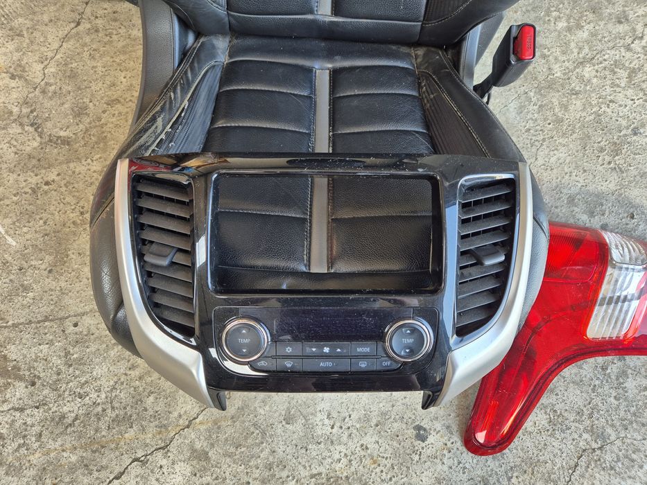 Comanda climatronic Mitsubishi L200 2016-2020