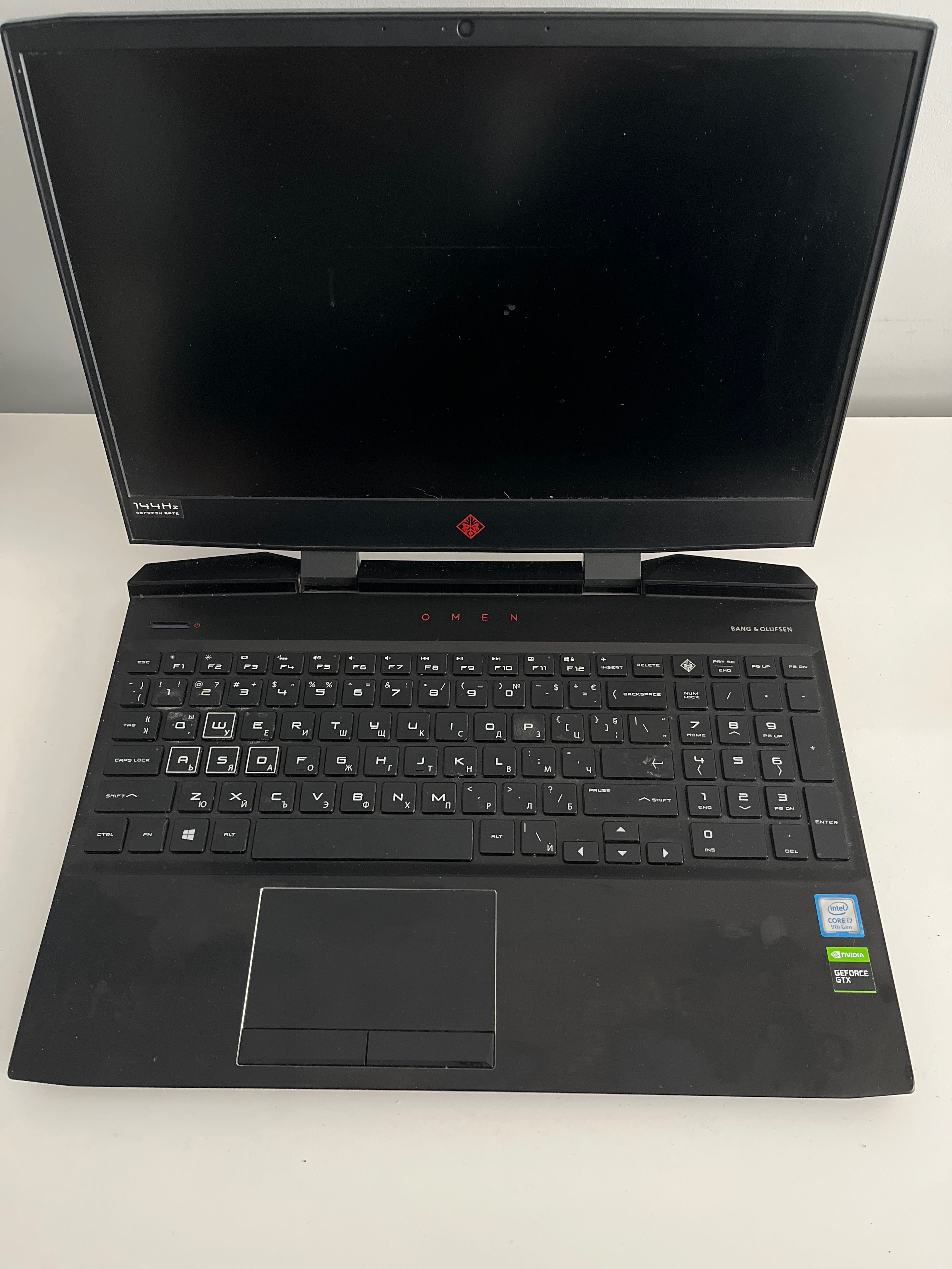 Геймърски Лаптоп HP Omen CPU i7-9750 2.6 GHz GeForce GTX 1650 RAM