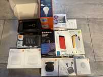 Lot gadget-uri Camera bord , boxa portabila , casti wireless, bec,
