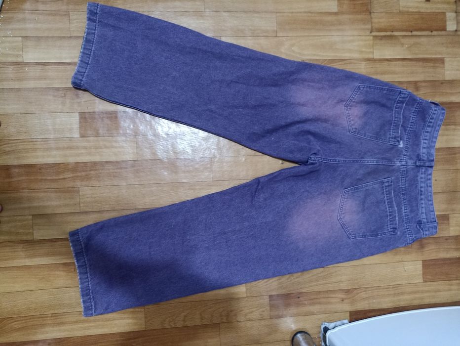 Джинсы , фиолетового цвета , широкие