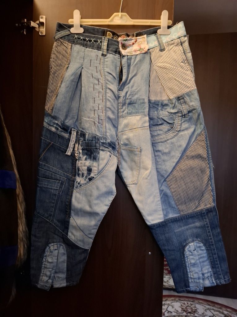 Blugi Desigual marime 40 M