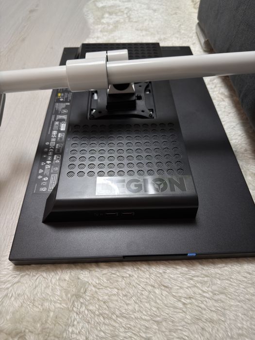 Monitor Lenovo Legion 24.5", 240Hz, Y25-25