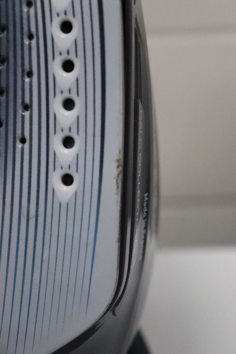 Ютия Tefal FV6846 Ultragliss Plus, 2800W, Авт. изключване, лек ДЕФЕКТ