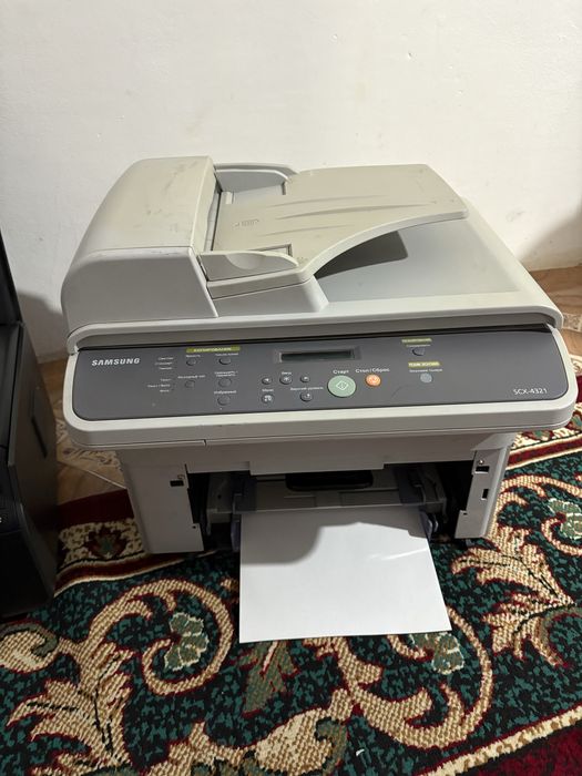 Продам принтера, работает хорошо!