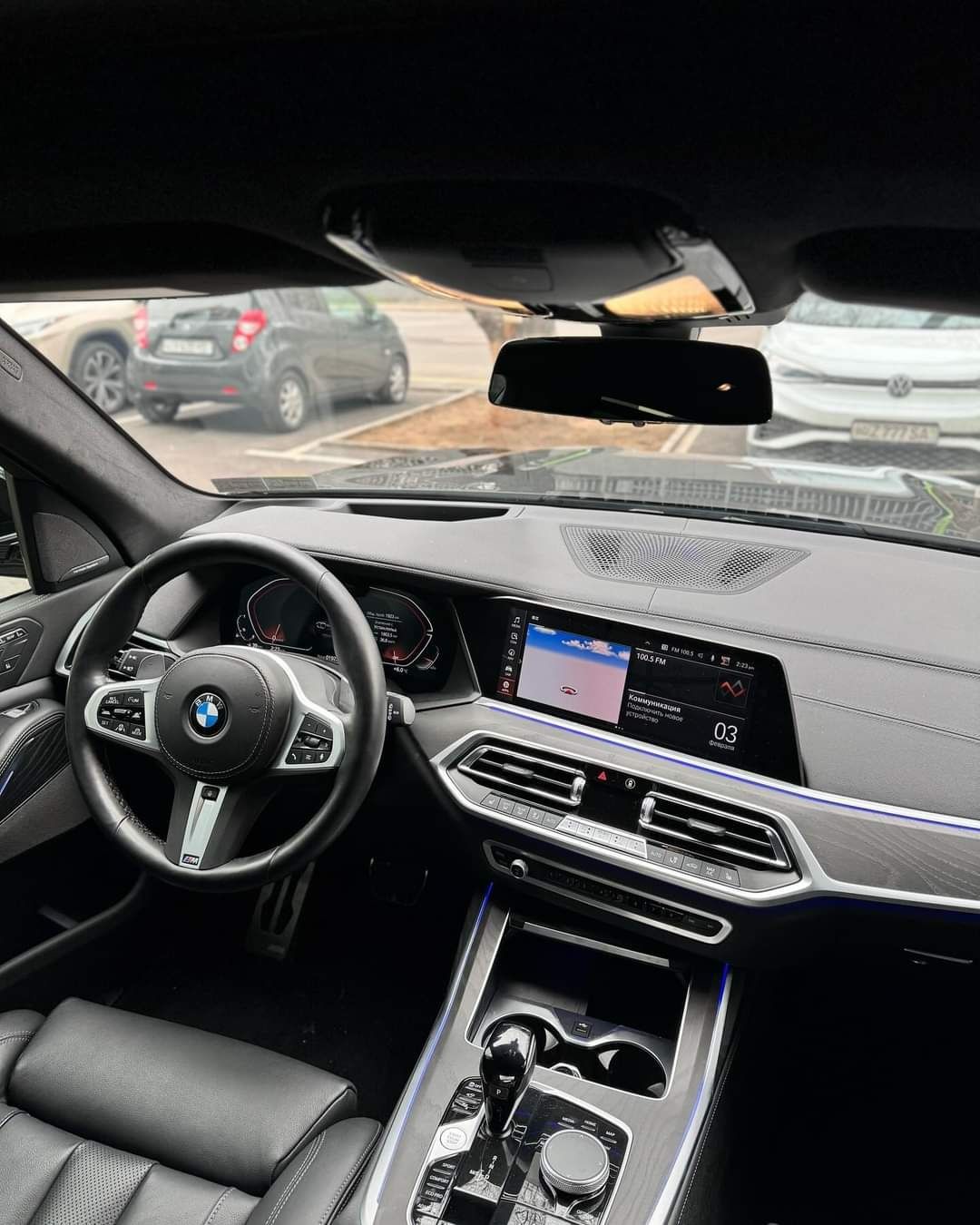 BMW X7 40i супер. нархда. насия. савдога. берилади