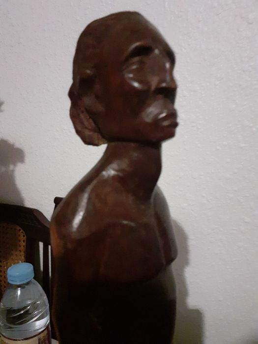 Pretios indian nordamerican  sculptat din abanos