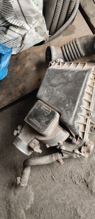 Продам запчасти на мазду