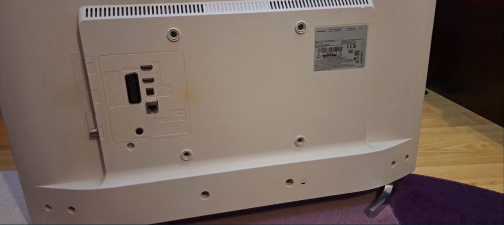 Televizor Samsung SMART 80cm 400 RON doar astazi !!!
