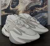 adidasi balmain .