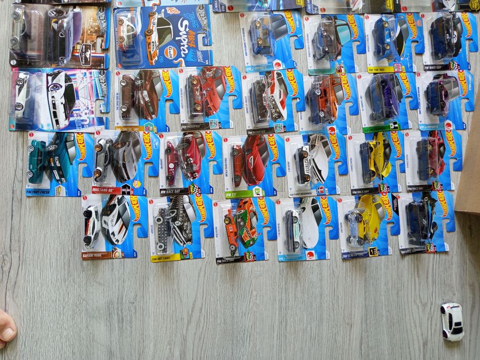 Hot Wheels колички