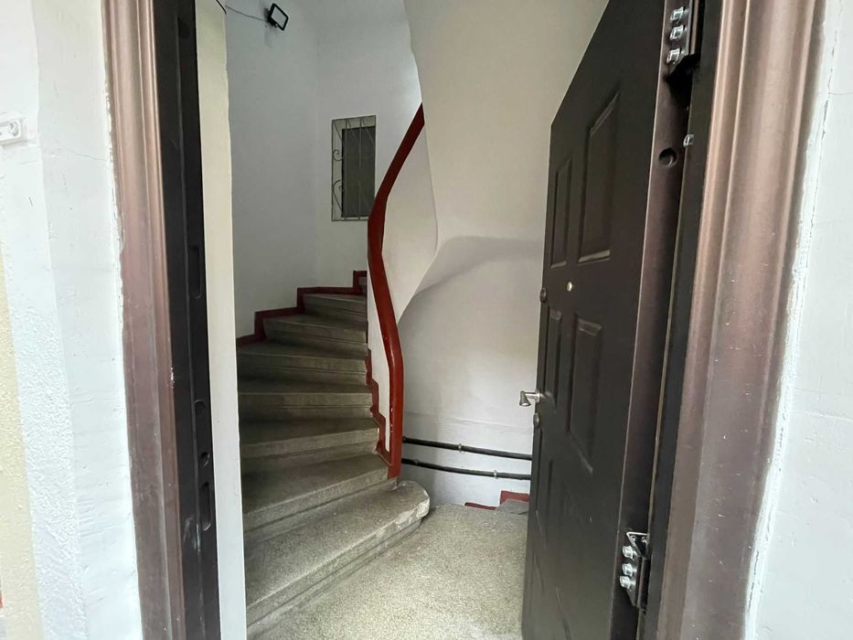 Particular vand vila P+1+M zona Vitan Dudesti