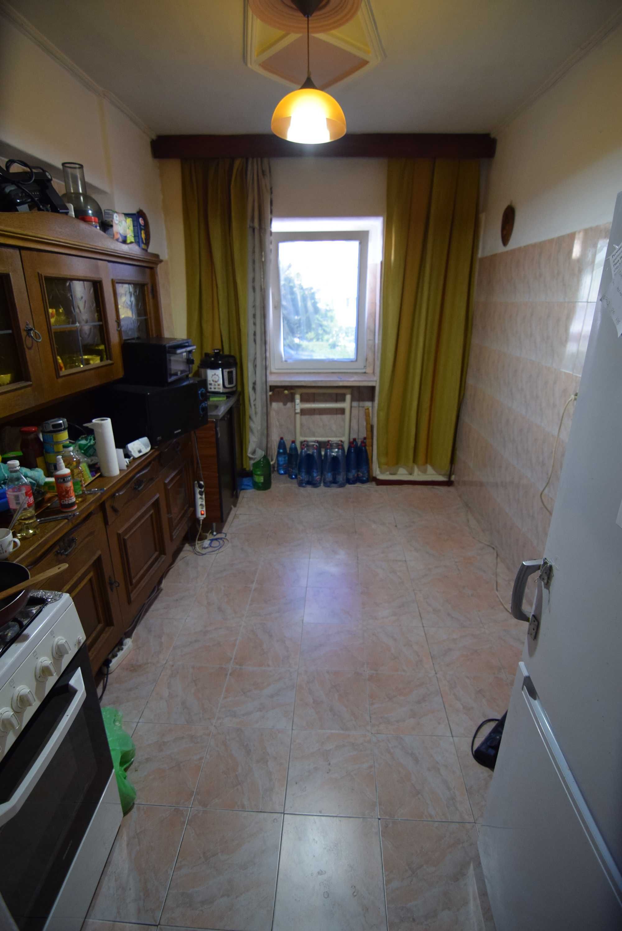 proprietar,4cam,et1,90mp cons.,beton'85, Frumoasa Lidl Continental