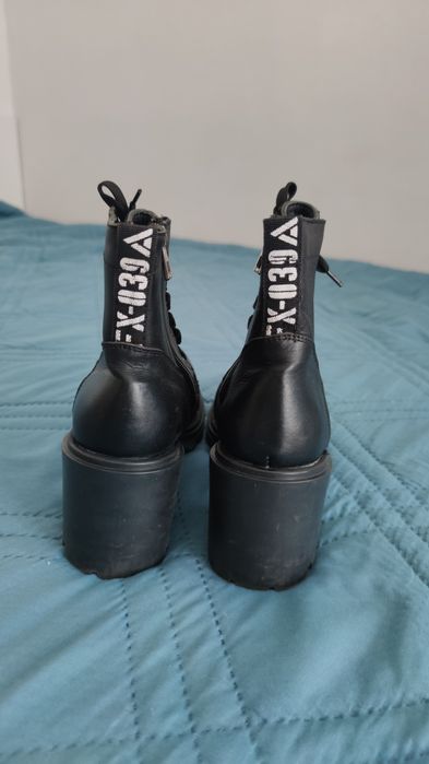 Дамски зимни боти