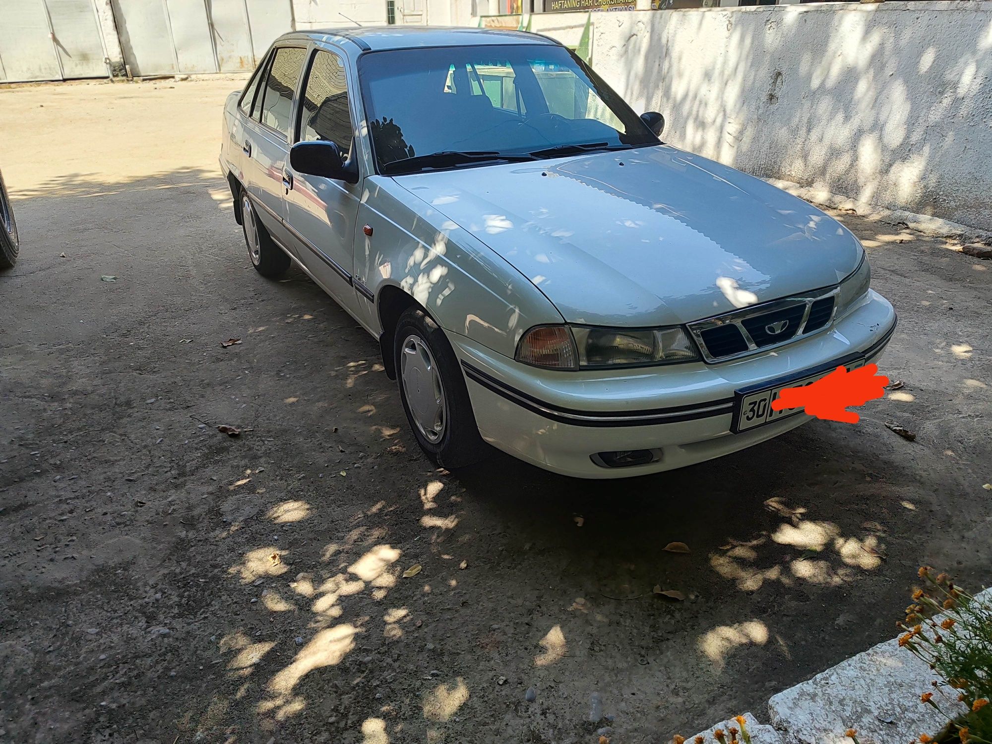 Нексия 1 сотилади