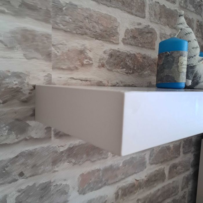 Бели  рафтове MDF