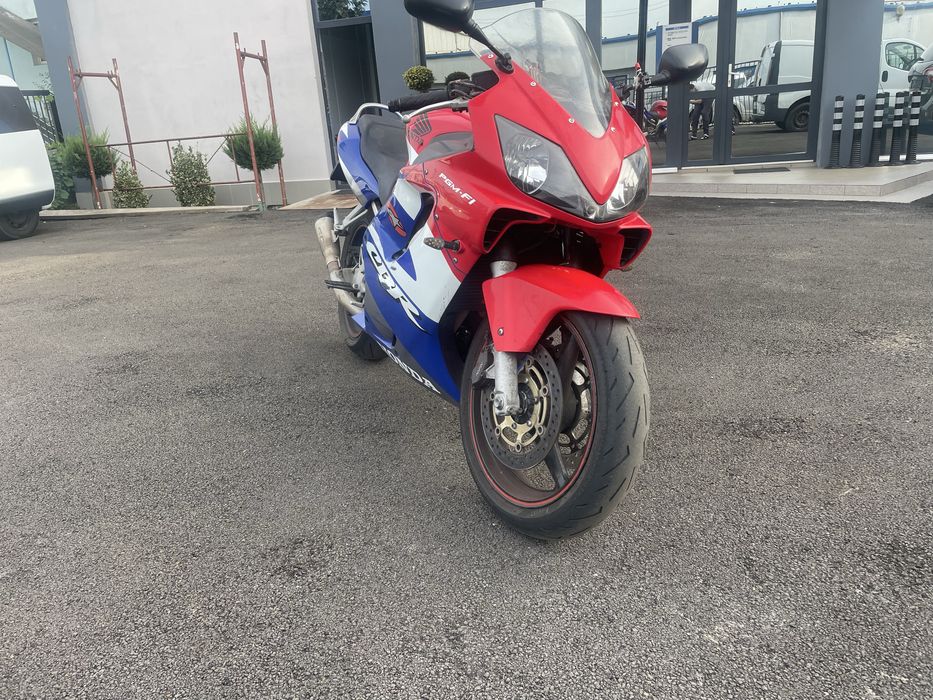 Honda cbr f4i ,2001