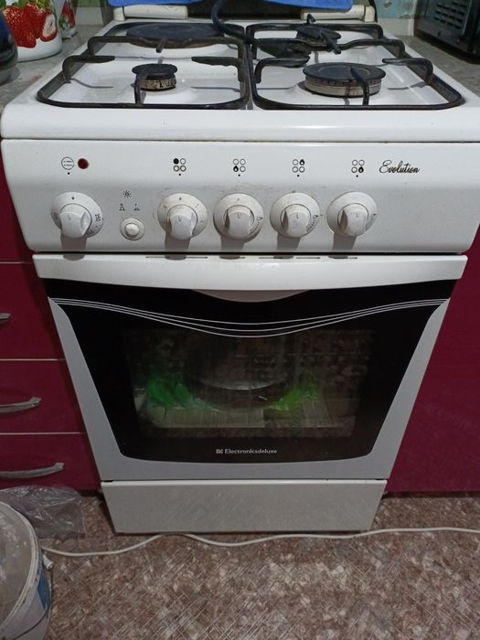 Газовая плита электрическая духовка