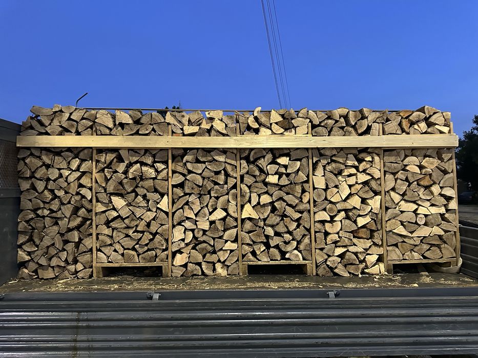 Lemne de foc la palet