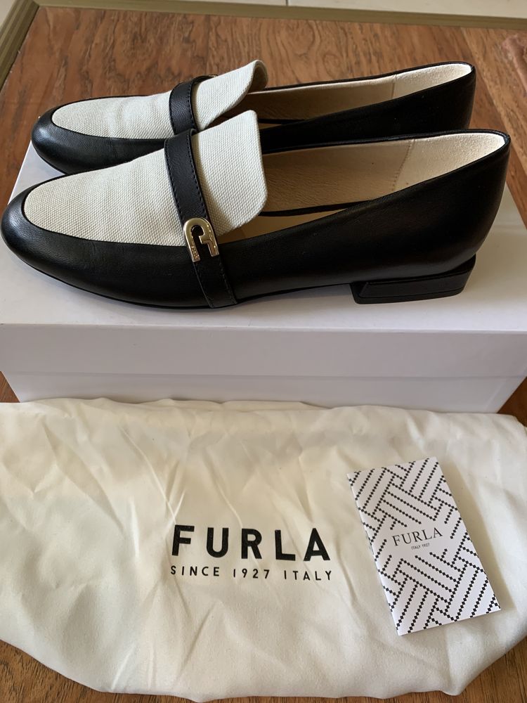 Обувки Furla , нови , 36,5