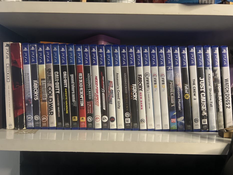 Vand jocuri ps4