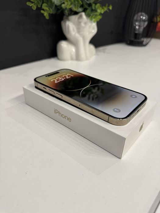 Vand iPhone 14 PRO GOLD Neverlocked