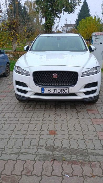 Jaguar F Pace 2017