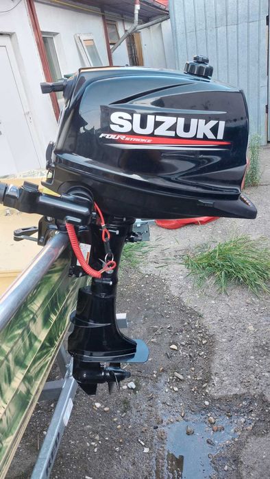 Motor barca Suzuki 4cai 4 timpi nou