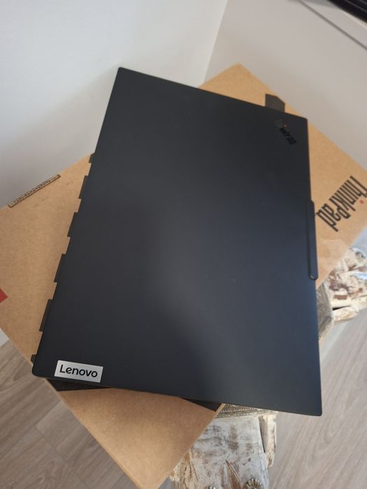 Thinkpad T16 Gen 3, 16" Fhd+ TOUCH, Ultra 5, 32Gb, 512Ssd