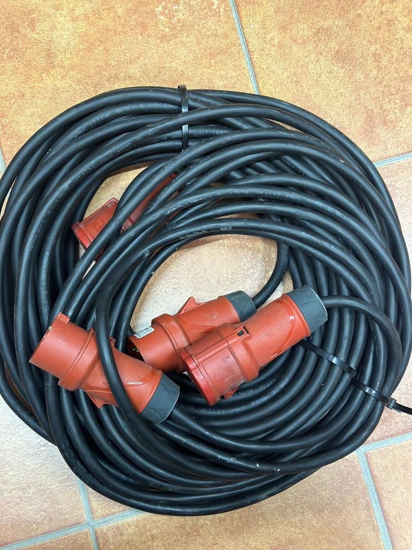 Conector si cablu Mennekes cu 5 pini (aproximativ 20 m) D57399 -A-