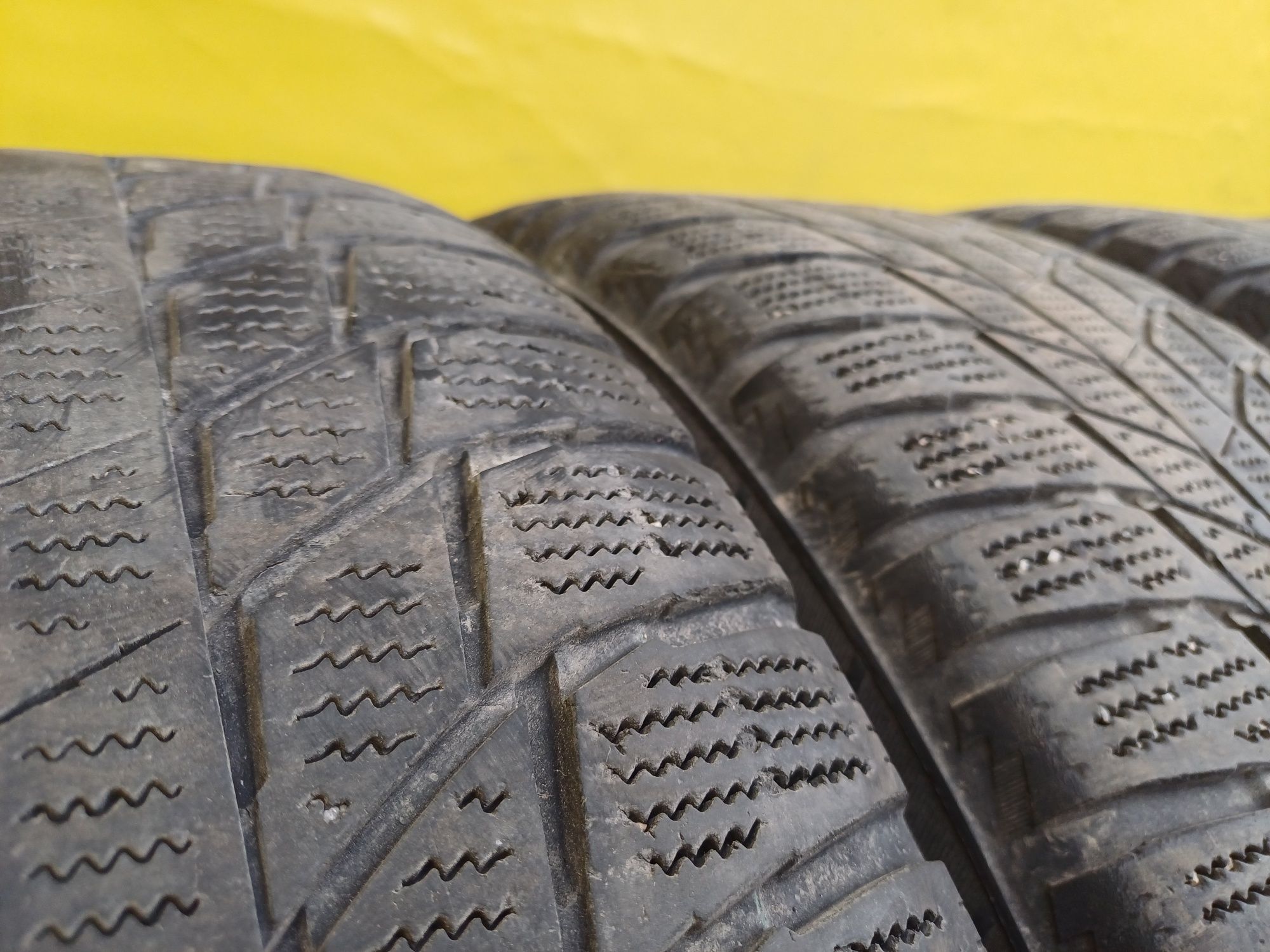 Шины 215/60 R16 Triangle комплект.