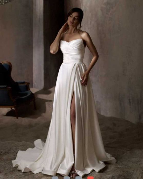 Rochie mireasa cu trena