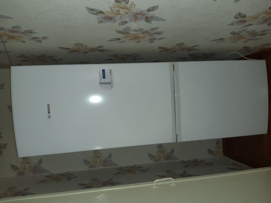 Продаю отличный холодильник