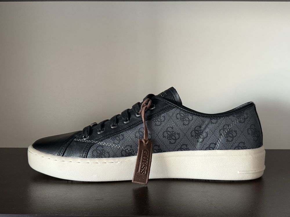 GUESS VERONA 46номер 30см Стелка Нови с Кутия Естествена Кожа