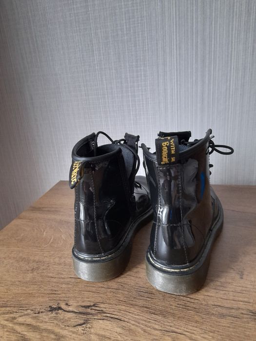 Dr martens детски обувки 33.5 номер.