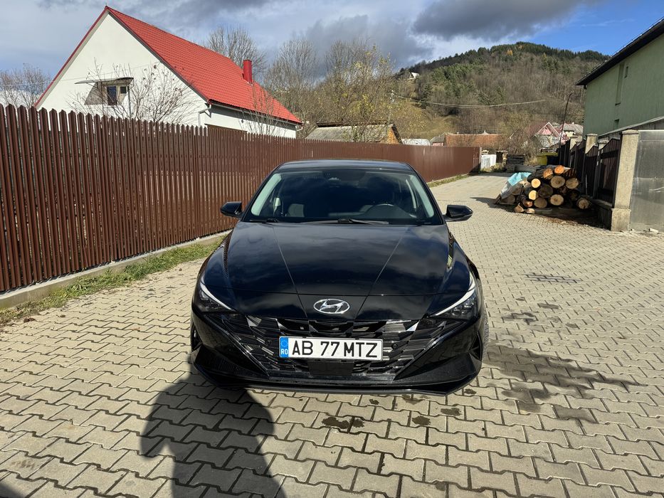 Hyundai elantra exclusive highway