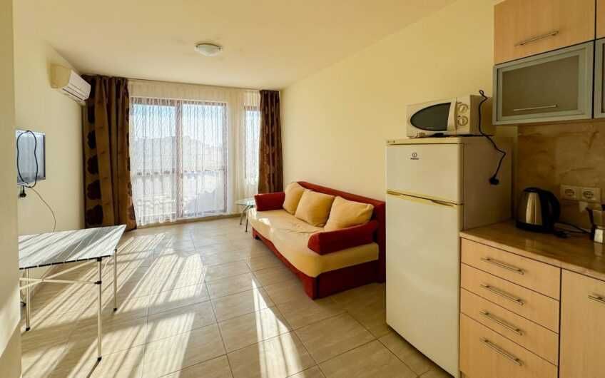Продава се Двустаен апартамент в Поморие - 60 кв.м за 1482 €/кв.м - Снимка #4
